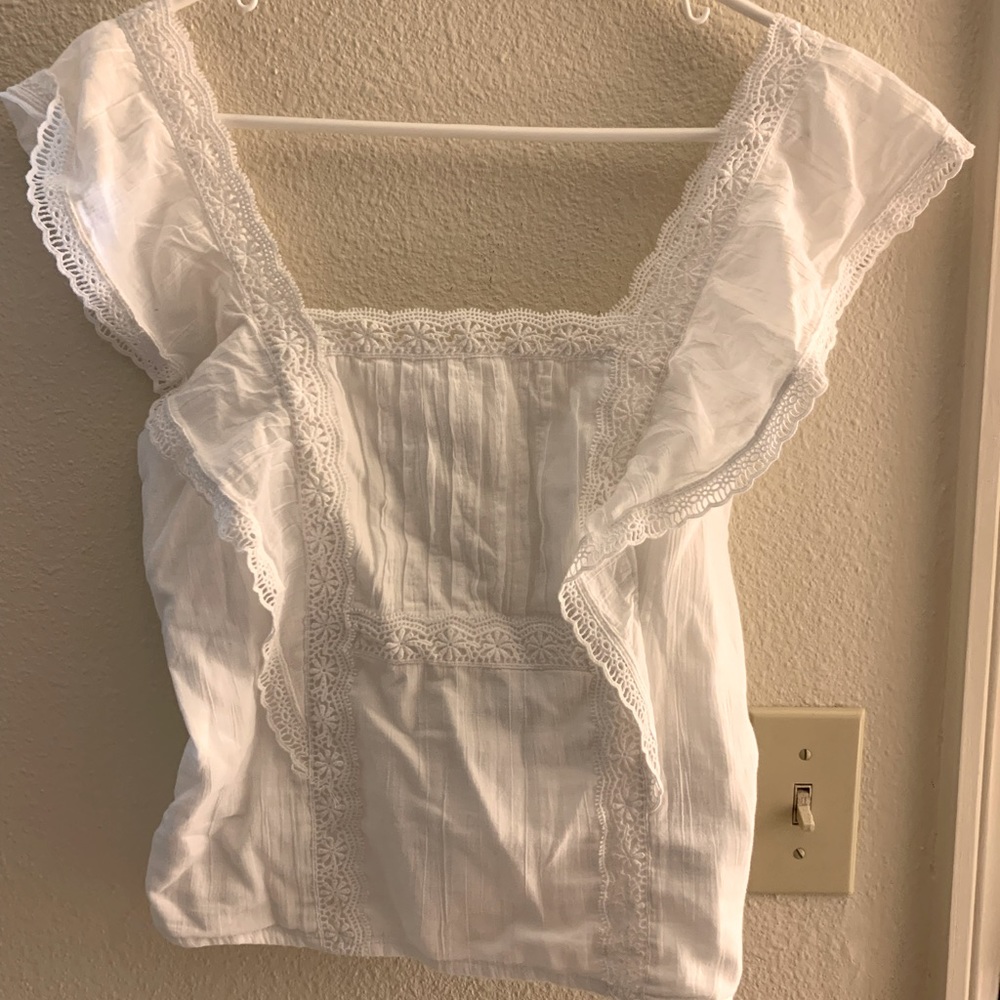 Abercrombie & Fitch white lace blouse crop top Size small Brand New with tags